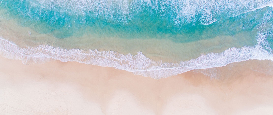 Vue aérienne d'une plage