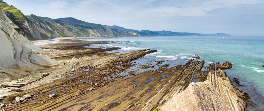 Vistas de la playa de Itzurun en Zumaia, Gipuzkoa