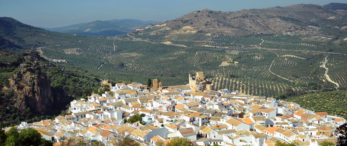 Vistas del pueblo de Zuheros en Córdoba, Andalucía